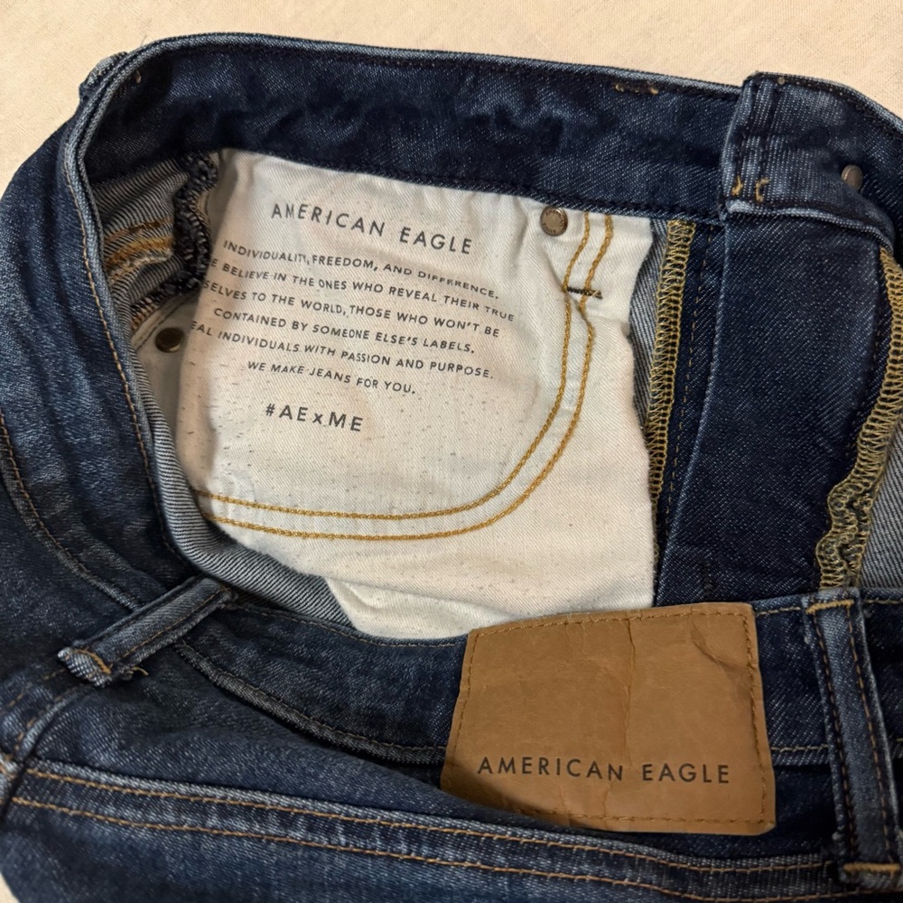 American Eagle Outfitters Men's Blue Jeans(preloved) - Picture 4 of 4